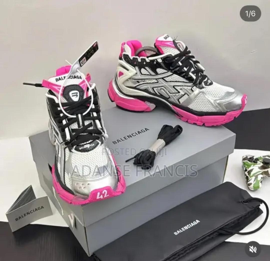 Sneakers